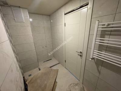 Kadıköy Merkezde, Sıfır Binada, 2. Kat, Önü Açık, 14