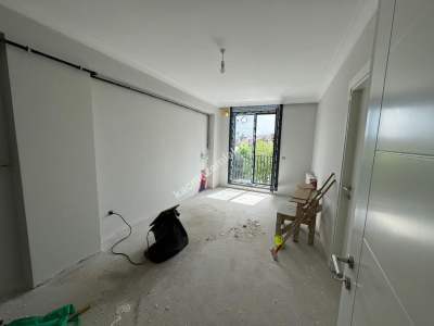 Kadıköy Merkezde, Sıfır Binada, 2. Kat, Önü Açık, 5