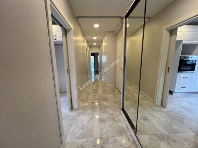 Kadıköy Sahrayıcedit Atatürk Cad. 6 Yıllık 125 M2 3+1 5