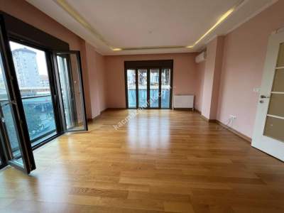Kadıköy Sahrayıcedit Atatürk Cad. 6 Yıllık 125 M2 3+1 9