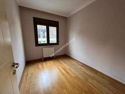 Kadıköy Sahrayıcedit Atatürk Cad. 6 Yıllık 125 M2 3+1 13