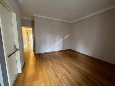 Kadıköy Sahrayıcedit Atatürk Cad. 6 Yıllık 125 M2 3+1 11