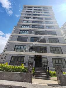 Suadiye'de Caddeye Yakın Sıfır 3+1 Balkonlu 102 Net 32