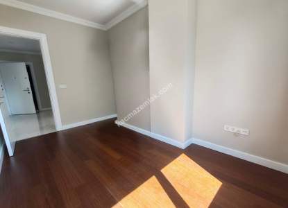 Kadıköy Suadiye'de 3+1 Balkonlu 102 Net 1 Yaşında Dair 18