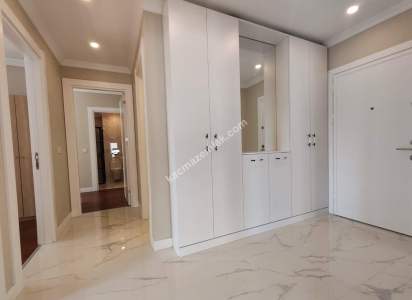 Kadıköy Suadiye'de 3+1 Balkonlu 102 Net 1 Yaşında Dair 12