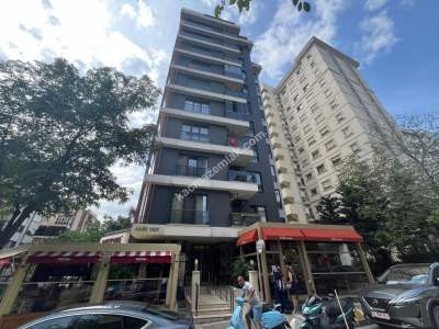 Kadıköy Suadiye'de Merkezi Konumda 3+1 Satılık Daire 23