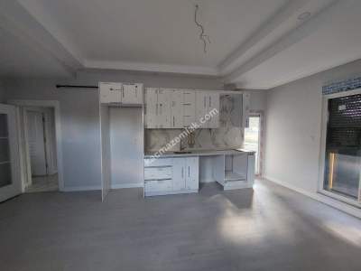 Merkezi Konumda Kullanışlı, Yüksek Giriş , Satılık 2+1 13