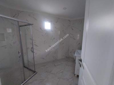 Merkezi Konumda Kullanışlı, Yüksek Giriş , Satılık 2+1 20