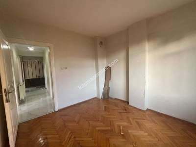 Kartal Gümüşpınar'da Kullanışlı Satılık 2+1 Daire 9