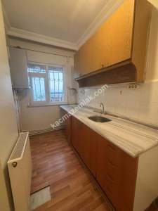 Kartal Petroliş Çanakkale Caddesine Paralel Satılık 2+1 6