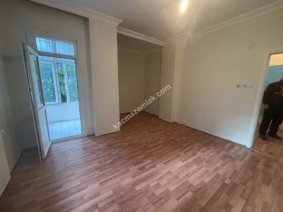 Kartal Petroliş Çanakkale Caddesine Paralel Satılık 2+1 2