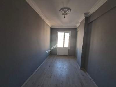 Kartal Topselvi'de Oldukça Geniş Kullanışlı Satılık 3+ 11