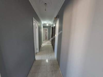 Kartal Topselvi'de Oldukça Geniş Kullanışlı Satılık 3+ 17