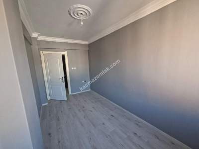 Kartal Topselvi'de Oldukça Geniş Kullanışlı Satılık 3+ 7