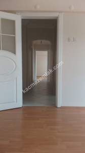 Kartal Uğurmumcu'da Site İçinde Çok Geniş Satılık 2+1 9