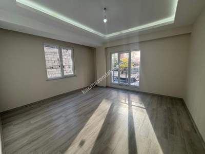 Kartal Yunus'ta Sıfır İçi Boş Şahane Geniş Satılık 3+1 1