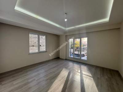 Kartal Yunus'ta Sıfır İçi Boş Şahane Geniş Satılık 3+1 3