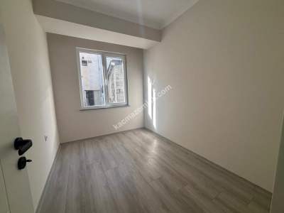 Kartal Yunus'ta Sıfır İçi Boş Şahane Geniş Satılık 3+1 13