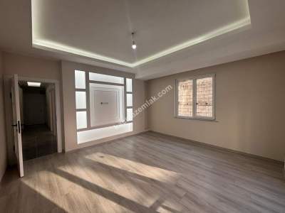 Kartal Yunus'ta Sıfır İçi Boş Şahane Geniş Satılık 3+1 5