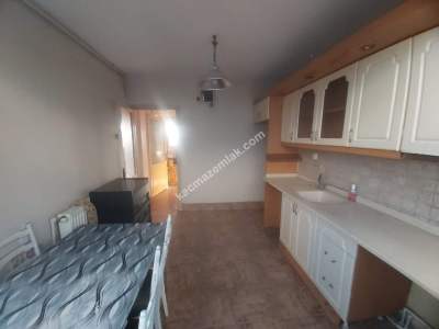 Küçükçekmece Metrobüs Dibinde Ucuz Satılık Daire 30