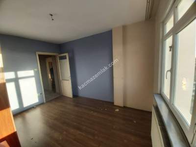 Küçükçekmece Metrobüs Dibinde Ucuz Satılık Daire 16