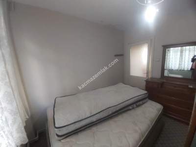 Küçükçekmece Metrobüs Dibinde Ucuz Satılık Daire 23