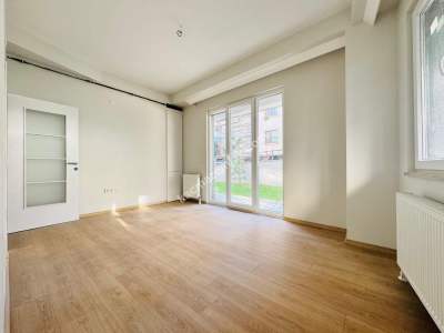 Altıntepe Merkeze Yakın Özel Bahçe Teraslı 1+1 35