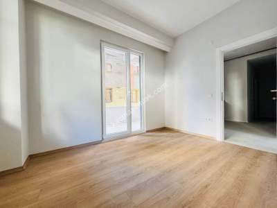 Altıntepe Merkeze Yakın Özel Bahçe Teraslı 1+1 21