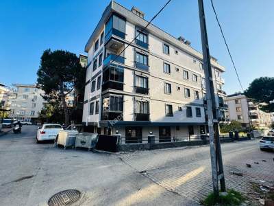 Altıntepe Merkeze Yakın Özel Bahçe Teraslı 1+1 32