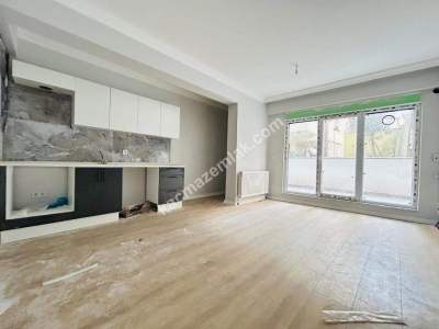 Kaçmaz'dan Sıfır Muhteşem Bahçe Teraslı Otoparklı 2+1 1