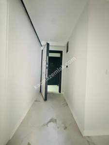 Kaçmaz'dan Sıfır Muhteşem Bahçe Teraslı Otoparklı 2+1 11