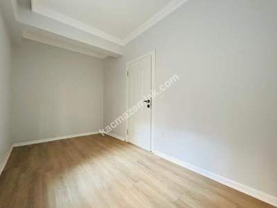 Kaçmaz'dan Sıfır Muhteşem Bahçe Teraslı Otoparklı 2+1 16