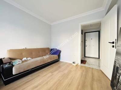 Kaçmaz'dan Sıfır Ara Katta Ön Cephe 1+1 8