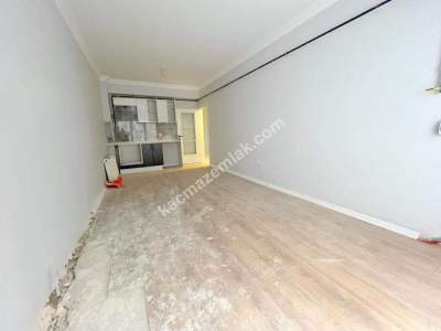 Kaçmaz'dan Sıfır Muhteşem Bahçe Teraslı Otoparklı 2+1 2