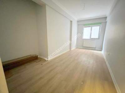 Kaçmaz'dan Sıfır Muhteşem Bahçe Teraslı Otoparklı 2+1 26