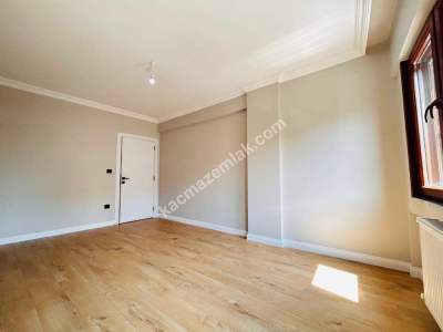 Kaçmaz'dan Bağdat Cd Üzerinde Masrafsız Geniş 2+1 22