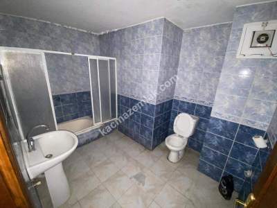 Kaçmaz'dan Altıntepe'de Ön Cephe 2000 Yapımı Asansörl 30