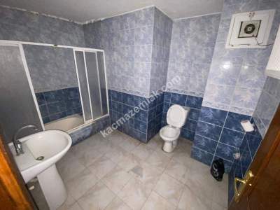 Kaçmaz'dan Altıntepe'de Ön Cephe 2000 Yapımı Asansörl 29