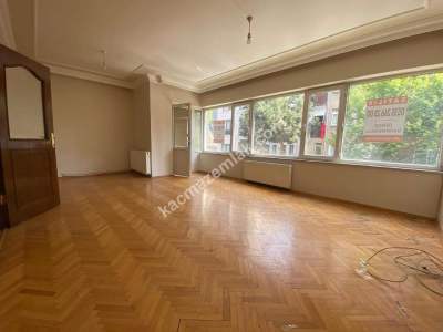 Kaçmaz'dan Altıntepe'de Ön Cephe 2000 Yapımı Asansörl 8