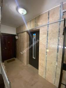 Kaçmaz'dan Altıntepe'de Ön Cephe 2000 Yapımı Asansörl 33