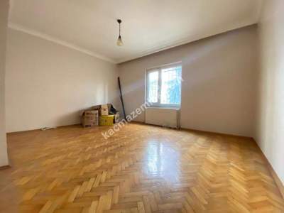 Kaçmaz'dan Altıntepe'de Ön Cephe 2000 Yapımı Asansörl 20