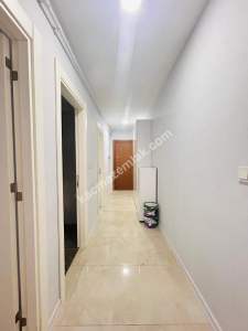 Altıntepe'de 5 Yıllık Binada 2 Kat Otoparklı Balkonlu 16