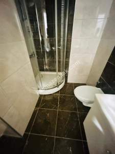 Altıntepe'de 5 Yıllık Binada 2 Kat Otoparklı Balkonlu 23