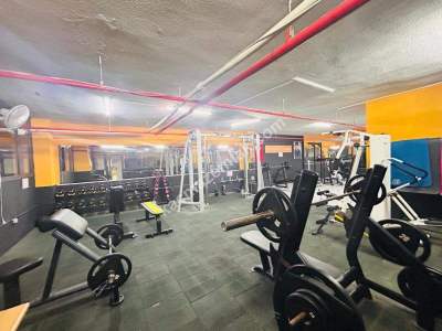 Altıntepe'de 5 Yıllık Binada 2 Kat Otoparklı Balkonlu 31