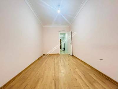 Altıntepe'de 5 Yıllık Binada 2 Kat Otoparklı Balkonlu 13