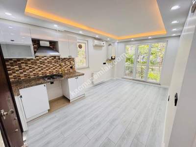 Altıntepe'de Yüksek Giriş Masrafsız Boş 1-1 Daire 2