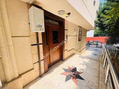 Altıntepe'de Yüksek Giriş Masrafsız Boş 1-1 Daire 23