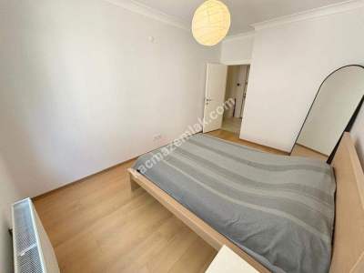 Bostancı-Altıntepe Sınırında Ara Kat 2+1 17