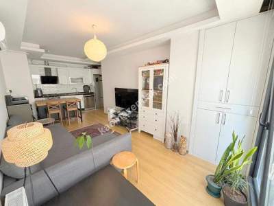 Bostancı-Altıntepe Sınırında Ara Kat 2+1 7