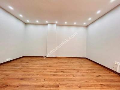 Altıntepe Sahilde Bahçe Teraslı 3 Yıllık 70M² Lüks 2+1! 15